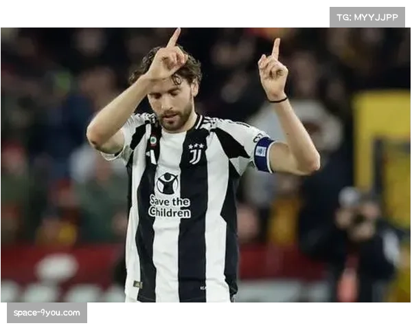 尤文图斯官方确认，中场核心洛卡特利因脚踝扭伤将缺席两周